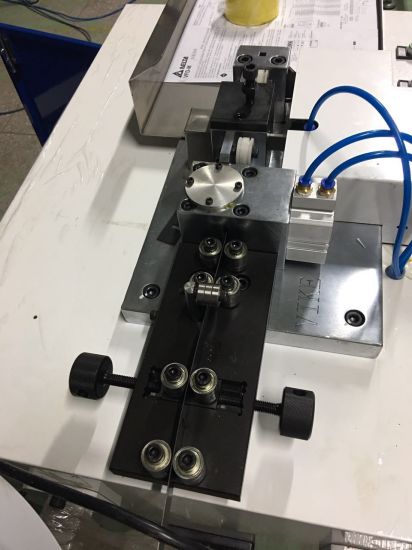 Máquina de alta calidad del cortador que arruga auto del precio bajo para la fabricación de la matriz
